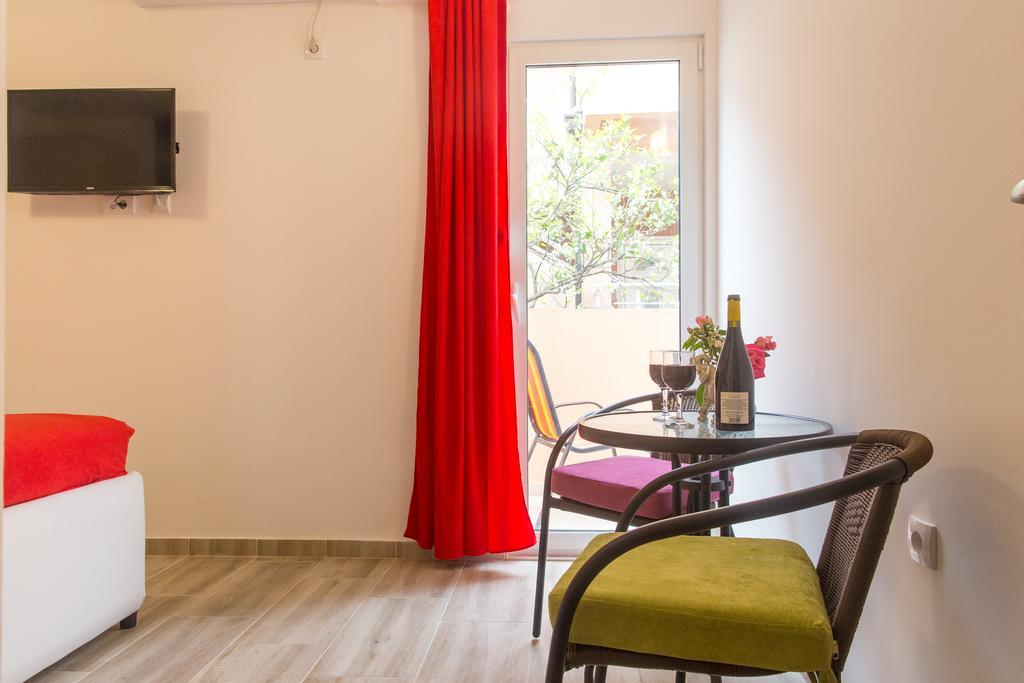 Apartments & Studios Tomanovic ブドヴァ エクステリア 写真