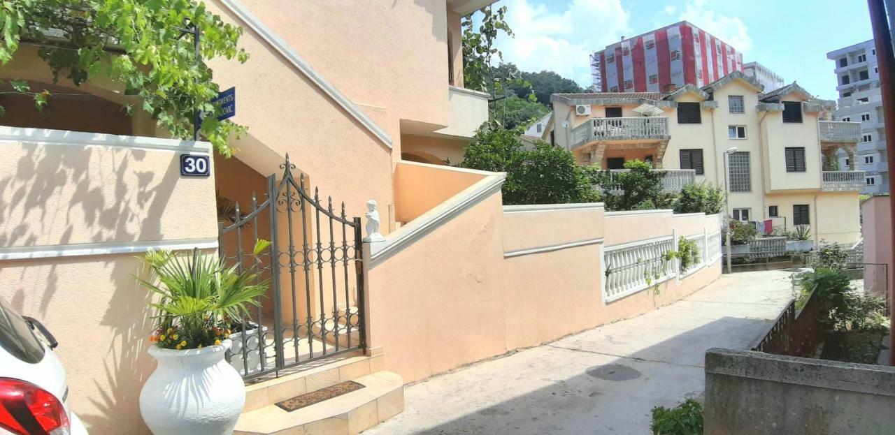Apartments & Studios Tomanovic ブドヴァ エクステリア 写真